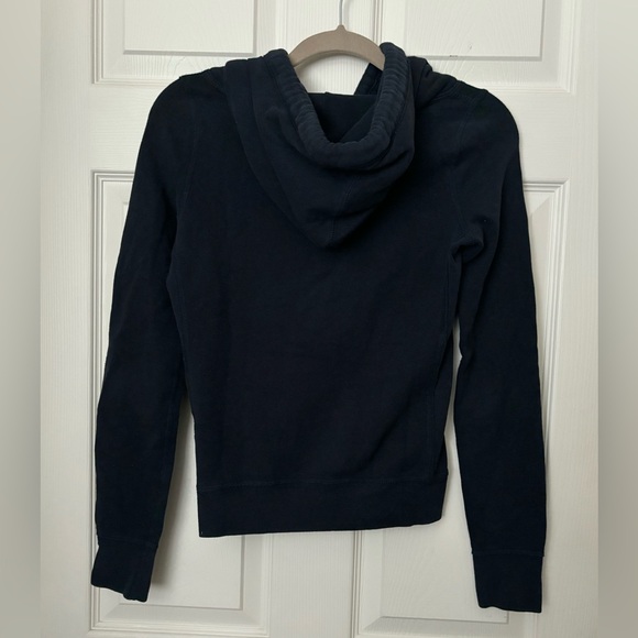 ABERCROMBIE & FITCH LOGO EMBROIDERED NAVY BLUE PULLOVER HOODIES. Size Xs - Picture 8 of 9